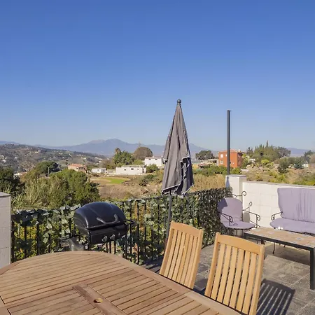 Dom wakacyjny Cubo's Casa La Bravo Bbq Roof Terrace
